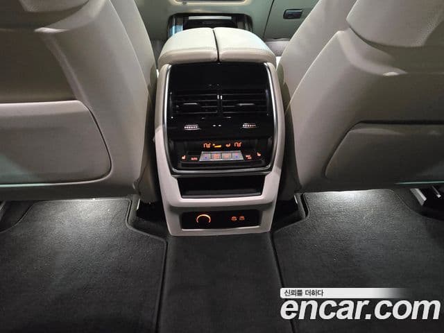 BMW X7 2025 — Photo 16/19