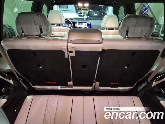 BMW X7 2025 — Photo 10/19