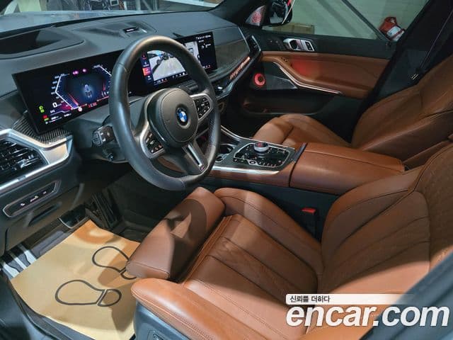 BMW X7 2025 — Фото 9/20