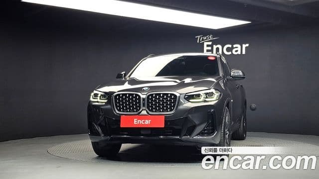 BMW X4 2023 — Photo 21/32