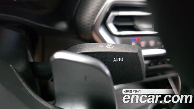 BMW X4 2023 — Photo 26/32