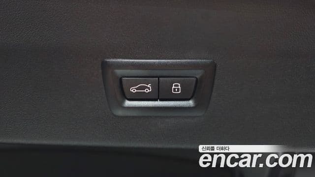 BMW X4 2023 — Photo 30/32