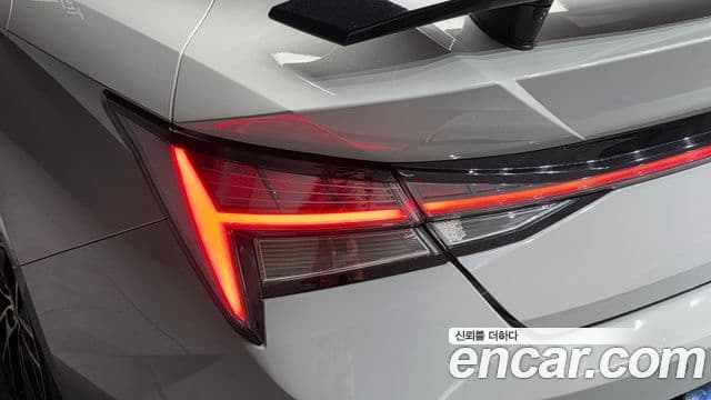 Hyundai The New Avante Hybrid 2021 — Şəkil 13/38