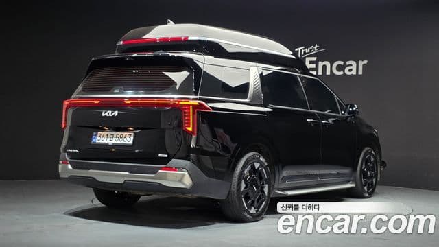 Kia Carnival 2024 — Фото 2/20