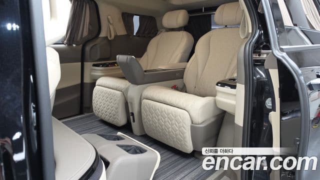 Kia Carnival 2024 — Фото 12/20