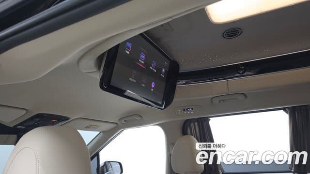 Kia Carnival 2024 — Фото 18/20