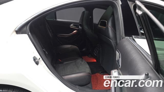 Mercedes-Benz CLA-Class 2018 — ფოტო 2/20