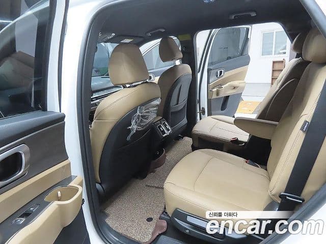 Kia Sorento 2025 — Фото 12/20