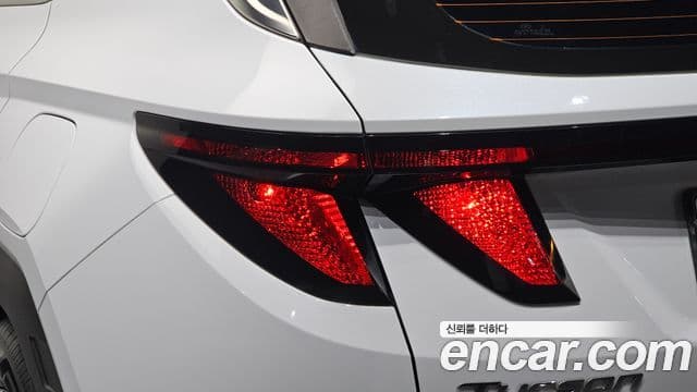 Hyundai Tucson Hybrid 2021 — Şəkil 22/30