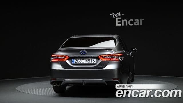 Toyota Camry 2024 — Photo 27/31