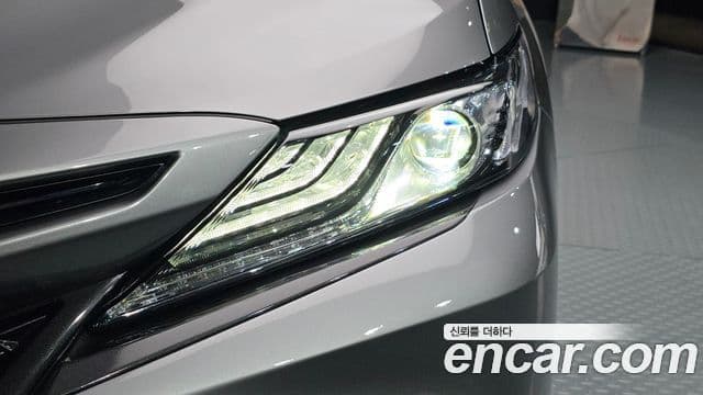 Toyota Camry 2024 — Photo 19/31