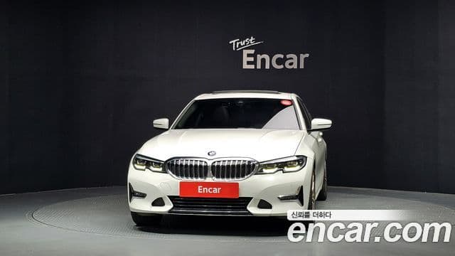 BMW 3 Series 2019 — Фото 3/20