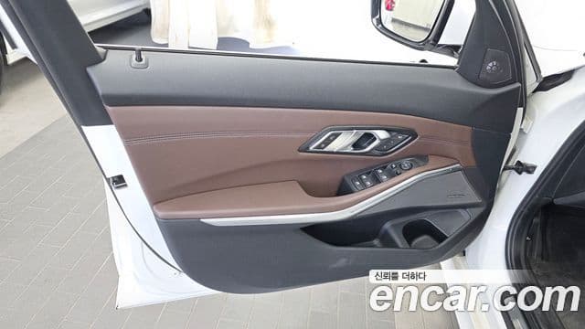 BMW 3 Series 2019 — Şəkil 6/32