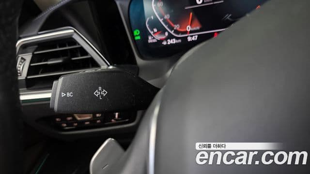 BMW 3 Series 2019 — Şəkil 26/32