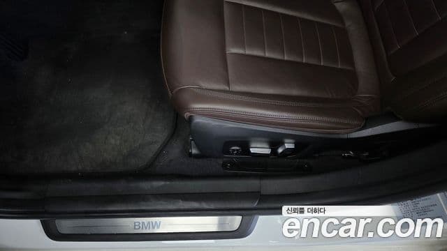 BMW 3 Series 2019 — Şəkil 2/32
