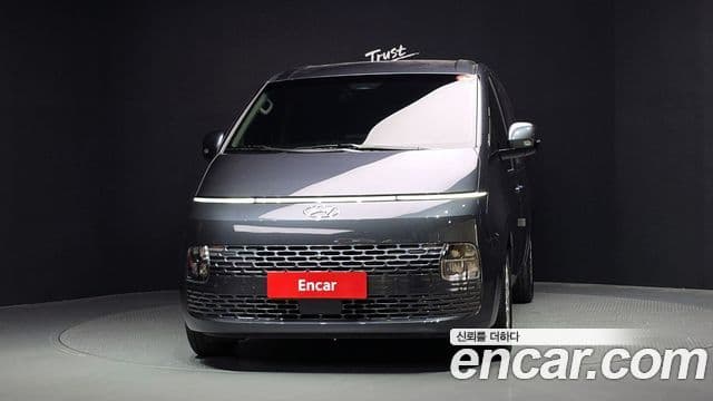 Hyundai Staria 2022 — Фото 3/20
