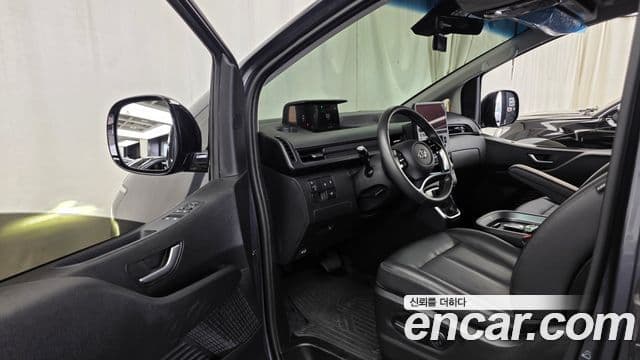 Hyundai Staria 2022 — Фото 10/20