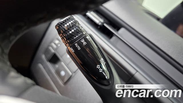 Hyundai Staria 2022 — Фото 18/20