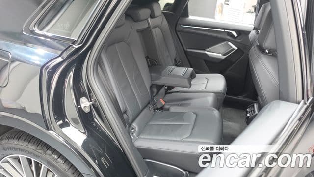Audi Q3 2025 — Photo 9/33
