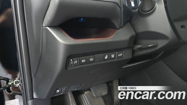 Toyota RAV4 2024 — Şəkil 8/33