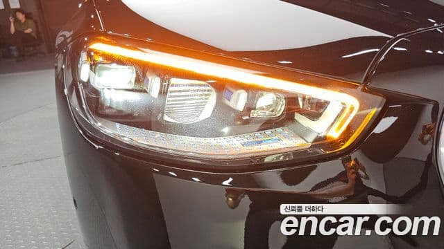 Mercedes-Benz S-Class 2021 — Photo 28/35