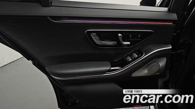 Mercedes-Benz S-Class 2021 — Photo 29/35