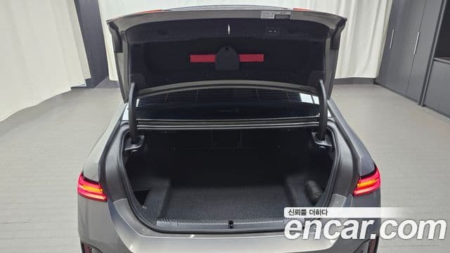BMW 5 Series 2025 — ფოტო 23/32