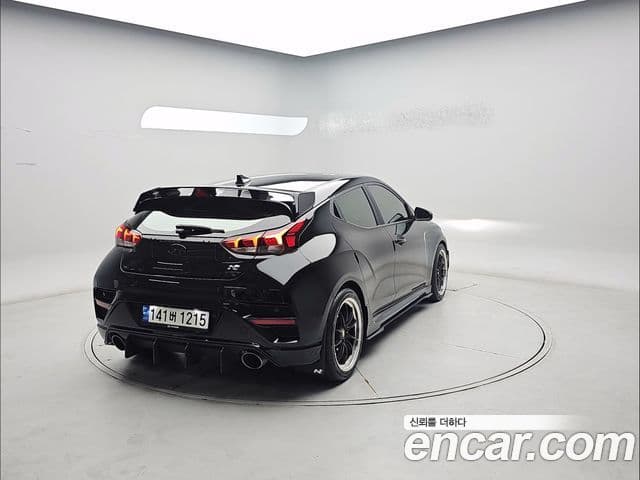 Hyundai Veloster 2021 — Photo 18/20