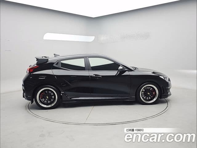 Hyundai Veloster 2021 — Photo 14/20