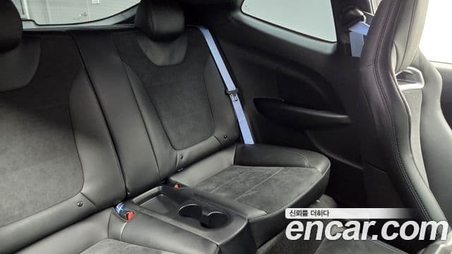 Hyundai Veloster 2021 — Photo 3/20