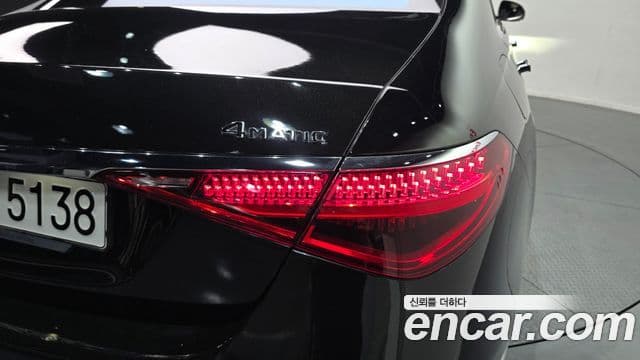 Mercedes-Benz S-Class 2023 — Photo 4/31