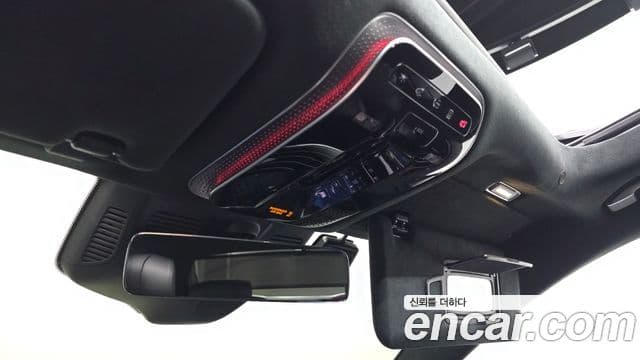 Mercedes-Benz S-Class 2023 — Photo 9/31