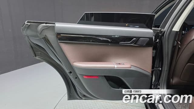 Hyundai Grandeur Hybrid 2022 — Photo 6/32