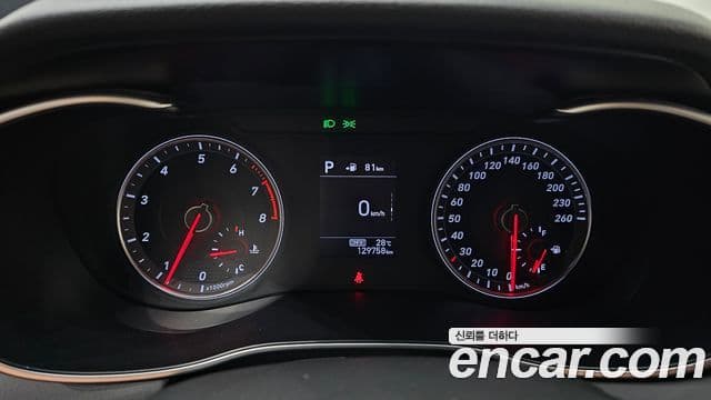 Genesis G70 2018 — ფოტო 21/30