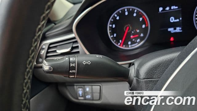 Genesis G70 2018 — ფოტო 14/30