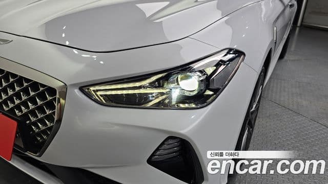 Genesis G70 2018 — ფოტო 24/30