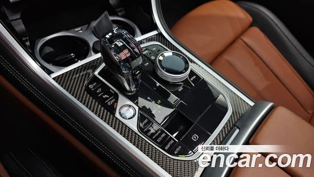 BMW 8 Series 2025 — Photo 4/20