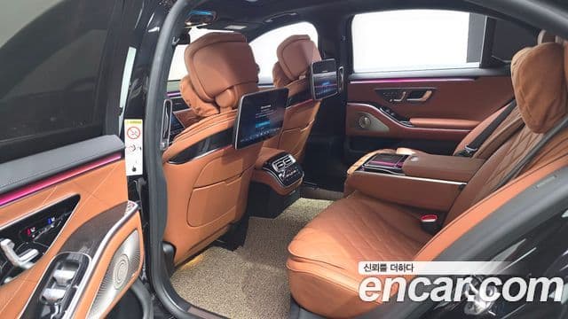 Mercedes-Benz S-Class 2022 — Фото 13/20