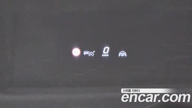 Mercedes-Benz GLS-Class 2025 — Photo 25/32