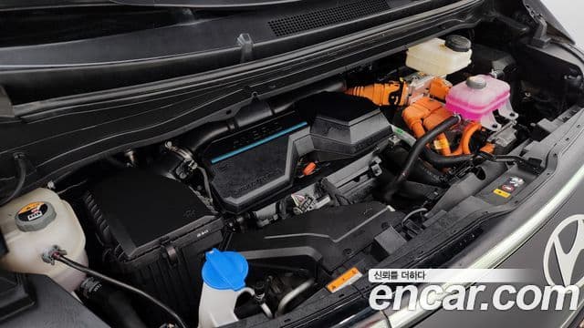 Hyundai Staria 2024 — Photo 22/34