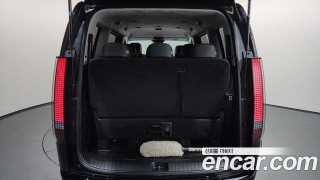 Hyundai Staria 2024 — Photo 15/34