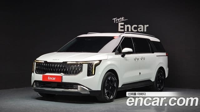 Kia Carnival 2024 — Фото 1/20