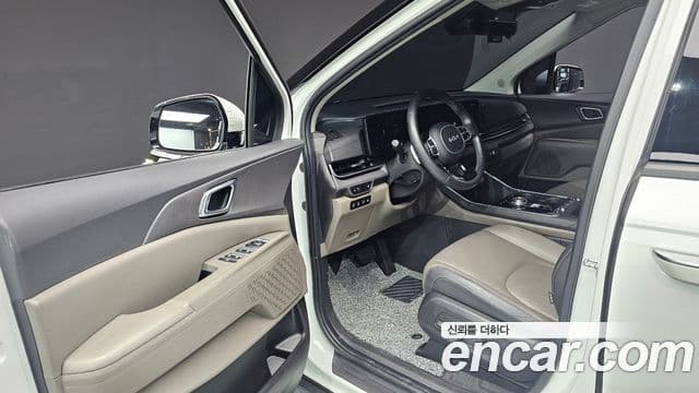 Kia Carnival 2024 — Фото 10/20