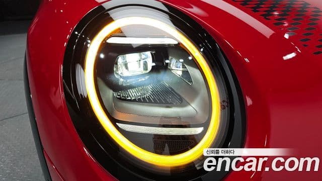 Mini Cooper S Convertible 2025 — Şəkil 17/31