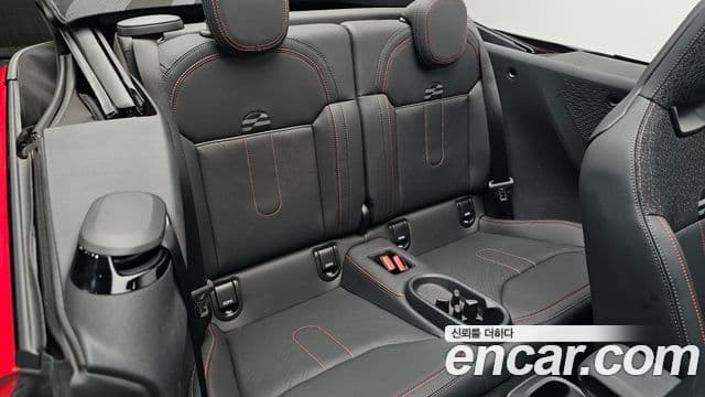 Mini Cooper S Convertible 2025 — Photo 26/31