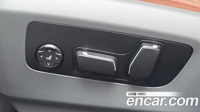 BMW 5 Series 2025 — Фото 17/20