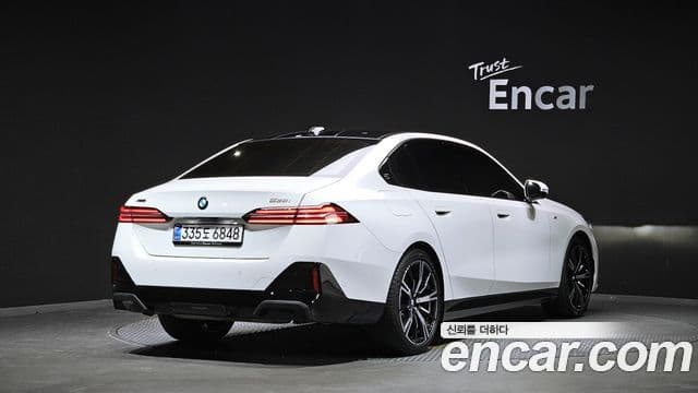 BMW 5 Series 2025 — Şəkil 8/20