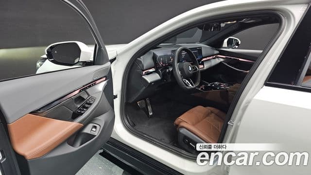 BMW 5 Series 2025 — Şəkil 4/20