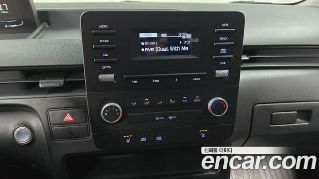 Hyundai Staria 2023 — Фото 13/20