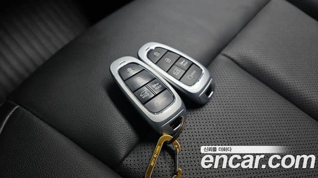 Hyundai Staria 2023 — Фото 19/20
